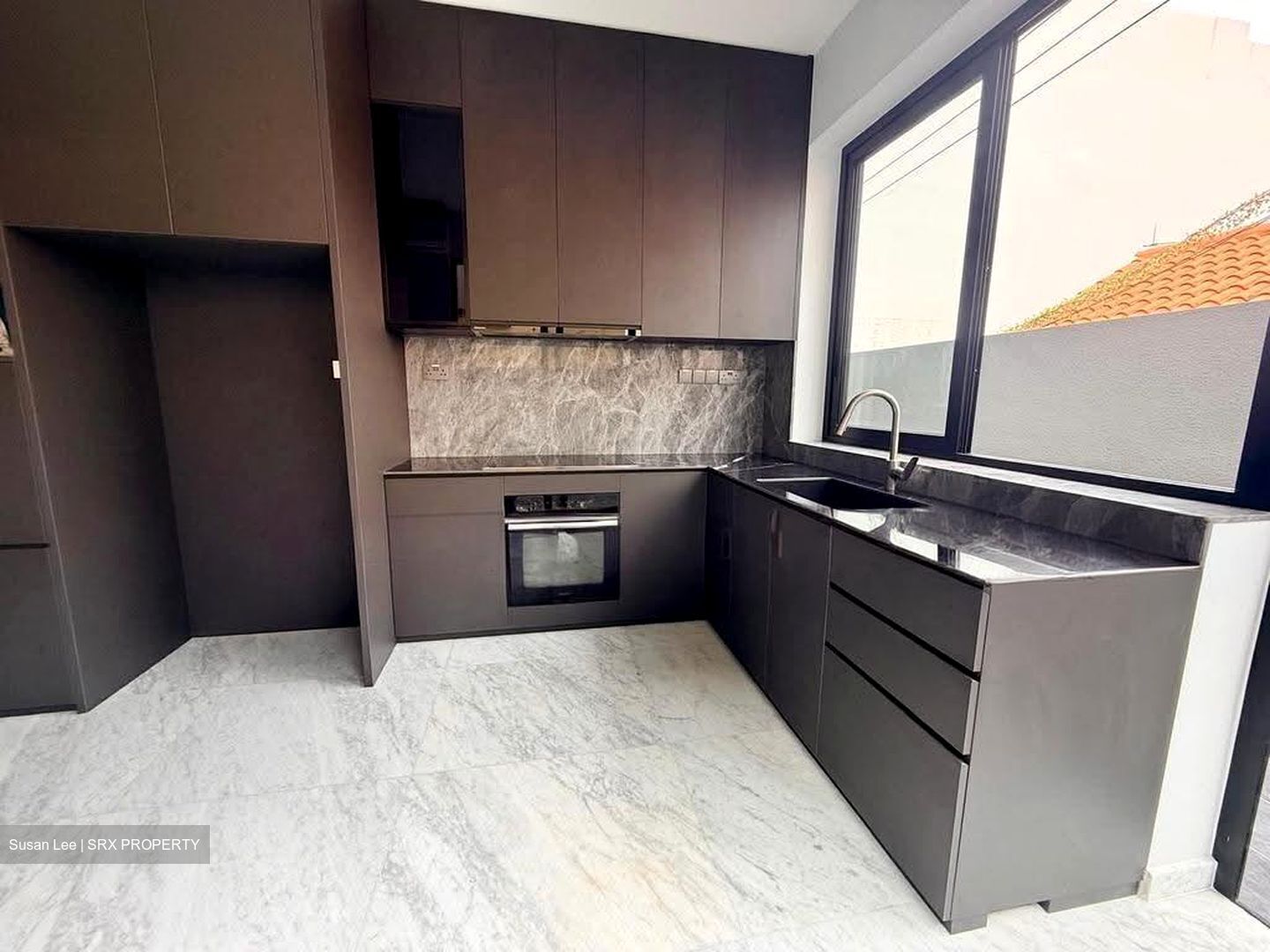 Opera Estate (D15), Terrace #626027861